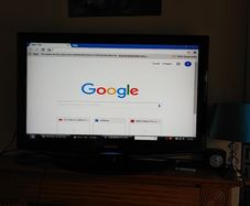 Samsung TV screen 35 by 19