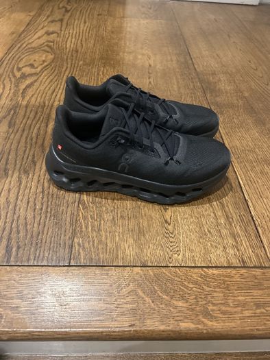 On Running Cloud tilt trainers women's size EU41 as good as new