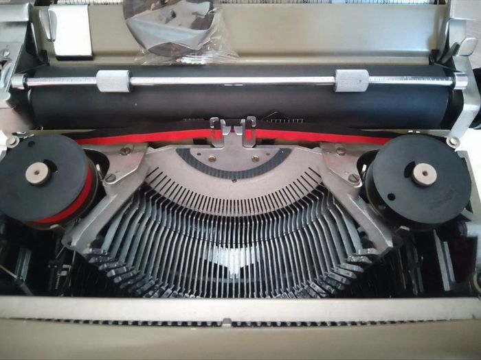 Olivetti Studio 44 Typewriter