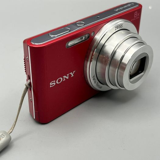 Sony Cyber-shot DSC-W830 20.1MP Digital Camera Red - Boxed - Full Kit