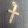 585 14ct gold engraved cross pendant Image 2