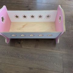 Dolls cot