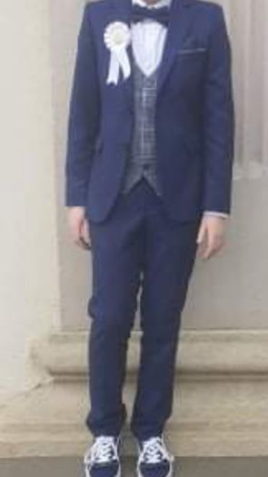 Boys 5 Piece Blue Royal Benetti Suit (Age8, Chest 28)