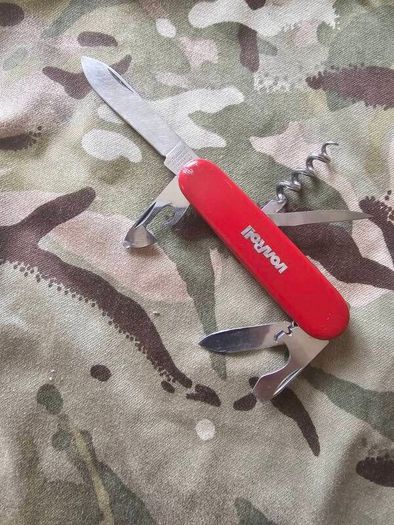 Vintage Victorinox Tourist Retired Version 84mm Swiss Army Knife