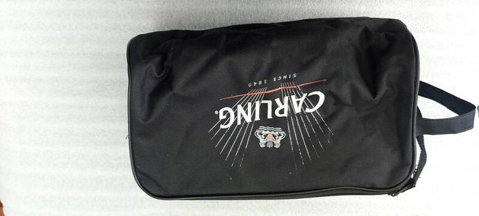 Carling black label,advertising shaving or hand gear kig bag,buyer collects or pays postage thank you, see pictures for condition, sold as is.