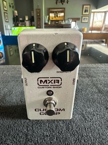 MXR custom shop Custom Comp pedal