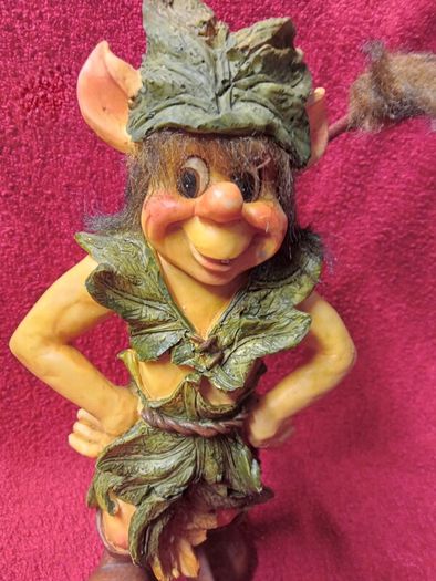 Anthony Fisher  ( Longtailer ) Pixie Figurine