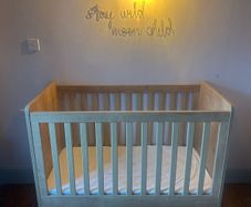 Smallable vintage adjustable cot / bed