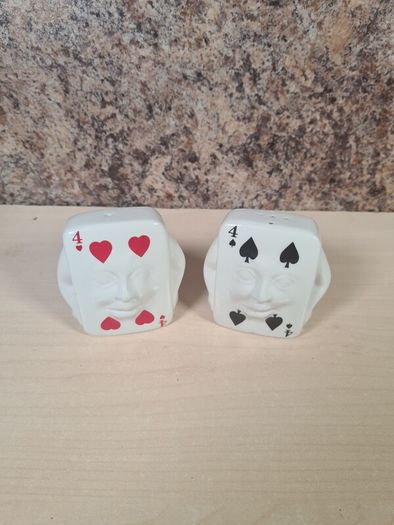 Vintage Playing cards salt and pepper shakers card deck hearts spades
