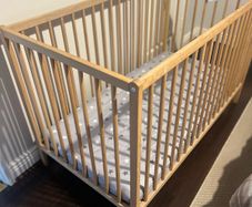 baby cot