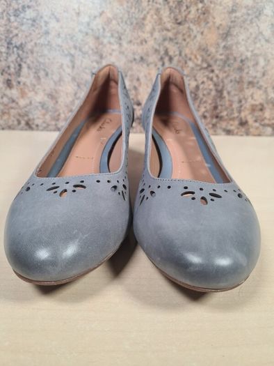 womens CLARKS DENNY DAZZLE grey shoes leather slip on heels court pumps Size UK 5.5 E wide fit EU 38.5