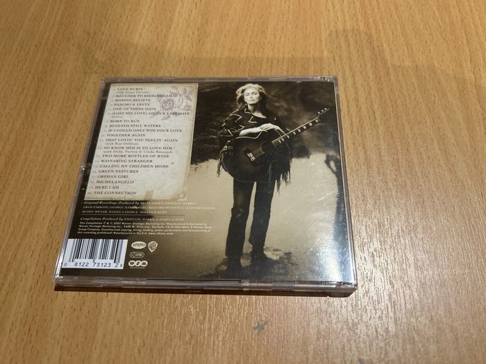 Emmylou Harris - Heartaches & Highways