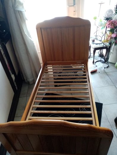Kids bed
