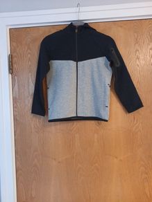 F&F Active Techsport Zip-Up  Hoodie.  Age : 6 -7  Years.   B.N.W.T