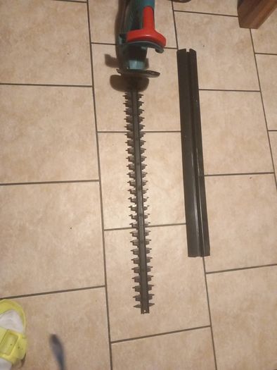 Hedge trimmer working order