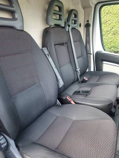 peugout boxer panel van