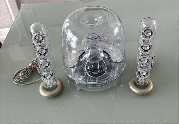 Harmon Kardon sound sticks and subwoofer