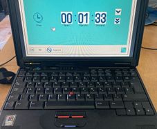 IBM ThinkPad 600e retro laptop