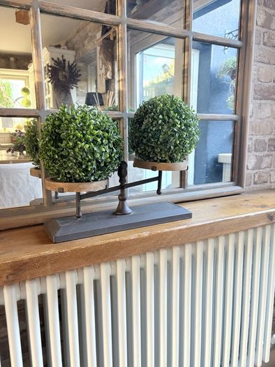 New metal and washed wood vintage scales effect display piece