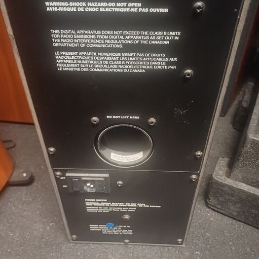 High End Audiophile Quality Meridian DSP5000 Digital Active Speakers Fully active DSP Floorstanders 7k New