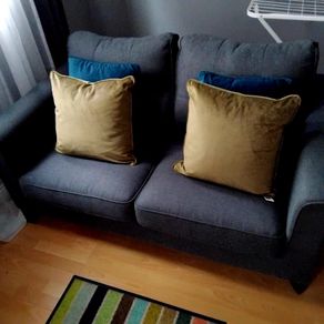 sofa - 85 Euros