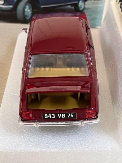 Peugeot 504 GL scale 1/25 Year 1976 Polistil Rare