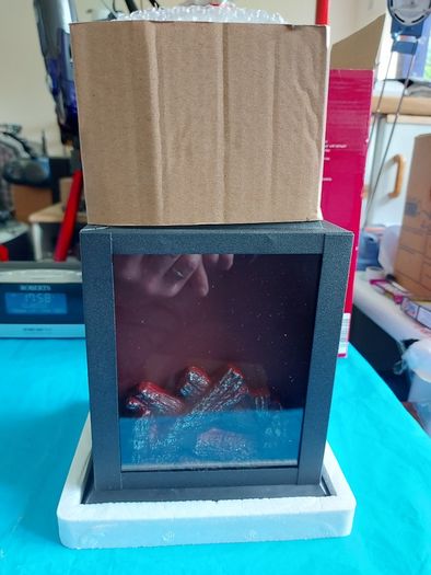 Christmas Wood Burner Lantern, Christmas Log Candle with holly & Berries and dOTERRA PETAL DIFFUSER