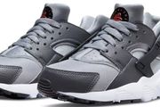 Nike Huarache Run UK5 Grey Black UK5