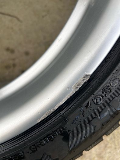 Genuine BMW 400M 18" Alloy Wheels - Winter Tyres