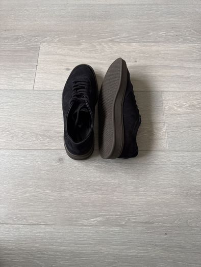Nubuck trainers massimo dutti