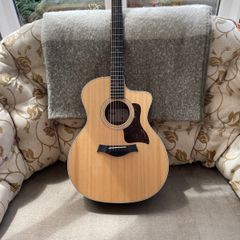 Taylor 214CE