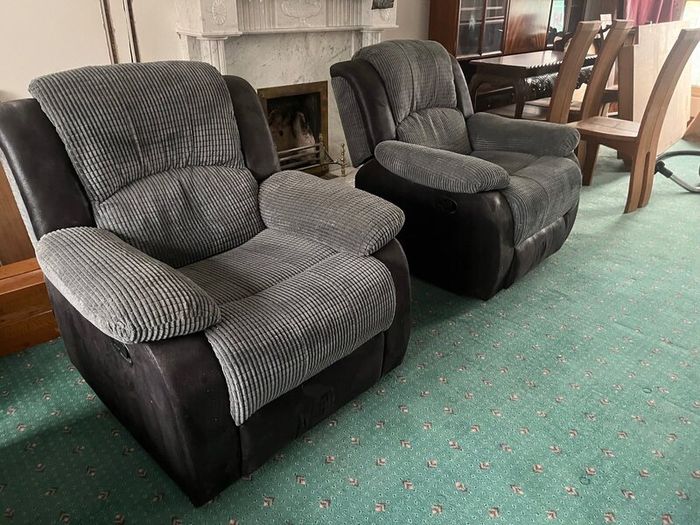3 piece suite: sofa & 2 recliners