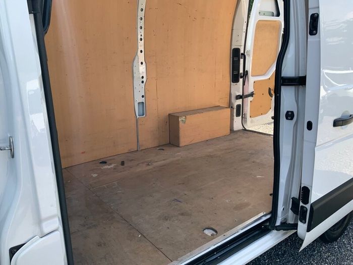 Renault Master Mwb 2.3 Dci ( 1 year warranty ) .
