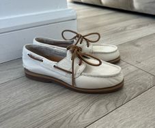 Timberland shoes size 4 new