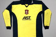 Aston Villa 1997 / 98 Football Jersey Reebok (13-14 Years) [Average]