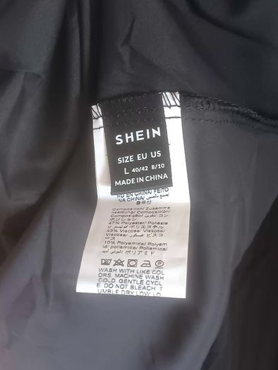 Black Short-Sleeved Midi Dress