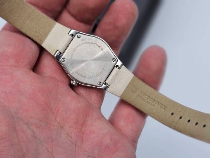 Swiss Made Victorinox Quartz Swiss Watch Lady's