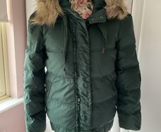 Juicy couture size medium hooded feather & down jacket detachable fur