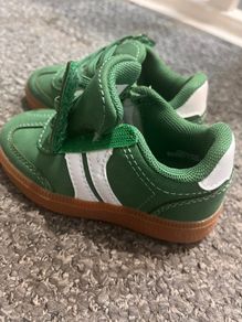 brand new kids runners