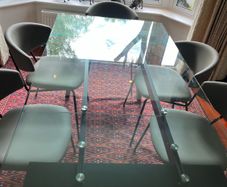 Calagaris table and chairs