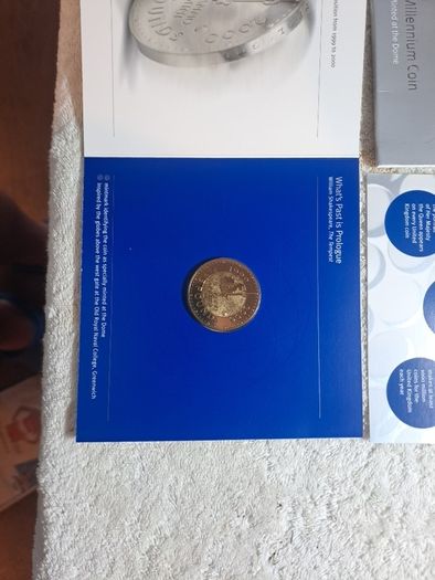 Millenium Dome 5 pound coin in presentation case