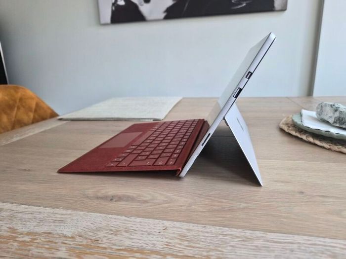 Microsoft Surface Pro 5 - Top Spec! (i7 / 16GB / 512GB)