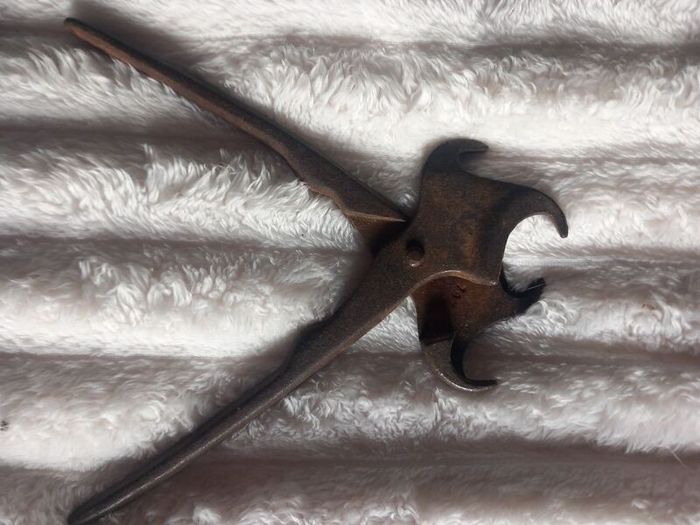 Antique 1880 double head hog ringer pliers vintage farm tool