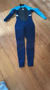 wetsuit