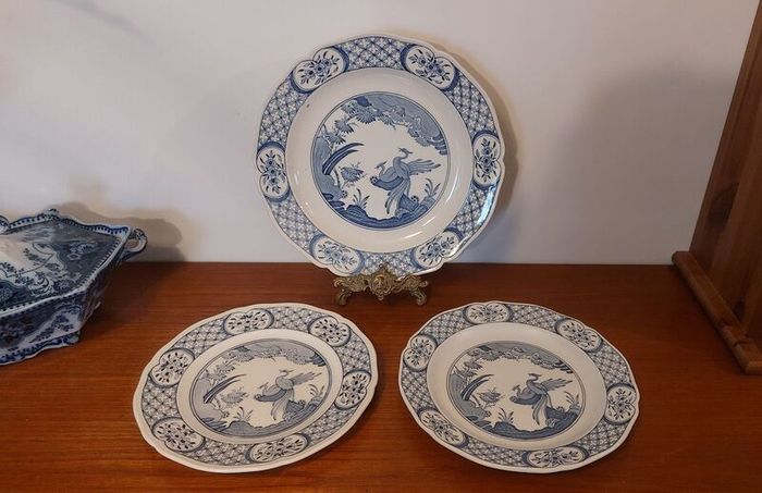 Fabulous Antique Blue and White 9 Inch Breakfast Plate By Furnivals Limited, in the Popular "Old Chelsea" Pattern Circa 1915+ (number 2)