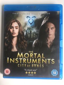 The Mortal Instruments: City Of Bones [2013] Lily Collins, Jamie Campbell Bower, Robert Sheehan, Kevin Zegers, Lena Headey, Kevin Durand, Aidan Turner, Jemima West, Godfrey Gao, CCH Pounder, Jared Harris & Jonathan Rhys Meyers [Blu-ray Movie]