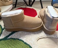 Ugg Mini Platform