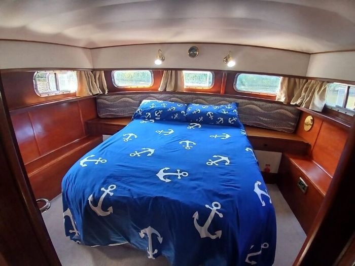 Broom Motor Cruiser