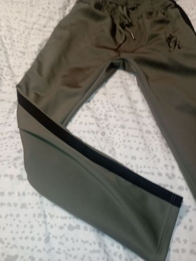 gym king men's tracksuit bottoms size XL