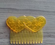 Disney doll hair comb